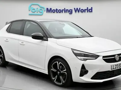 Used Vauxhall Corsa Ultimate 131 HP (96 kW) 2023 White Hatchback