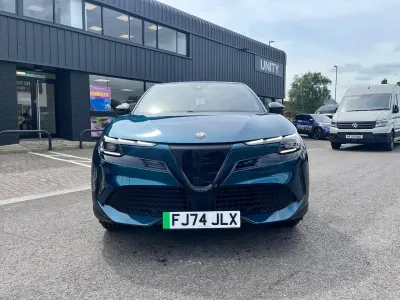 Used Alfa Romeo Junior Edizione Speciale 113 kW (154 HP) 2024 Blue SUV