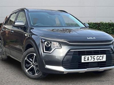 Gebraucht Kia Niro 129 PS (94 kW) 2025 Grau SUV