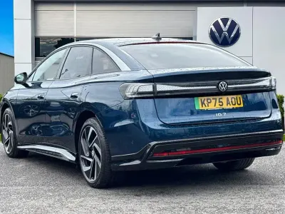 Used VW ID.7 Pro 210 kW (286 HP) 2025 Blue Sedan