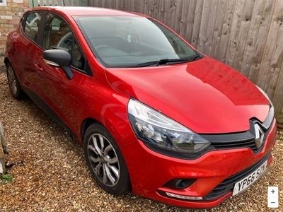used Renault Clio IV 1.1 PLAY 5d 73 BHP