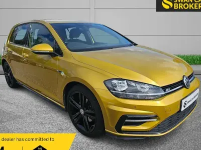 Used VW Golf VII R-line 150 HP (110 kW) 2018 Yellow Hatchback