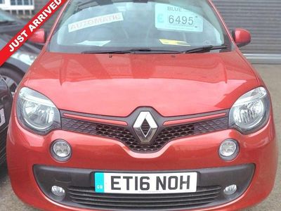 Used Renault Twingo Dynamique 90 HP (66 kW) 2016 Red Hatchback
