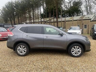 Used Nissan X-Trail Acenta 130 HP (95 kW) 2015 Grey SUV
