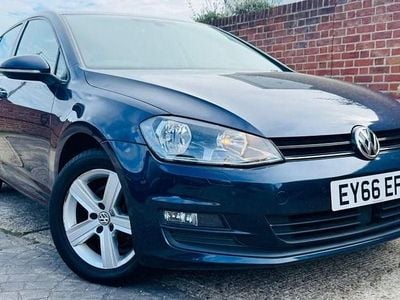 Used VW Golf VII Edition 125 HP (91 kW) 2016 Blue Hatchback