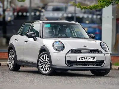Used Mini Cooper Classic 114 kW (156 HP) 2025 Silver Hatchback