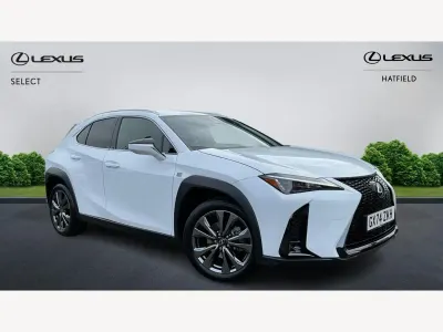 Usado Lexus UX Sport Design Packet 199 HP (146 kW) 2024 Branco SUV
