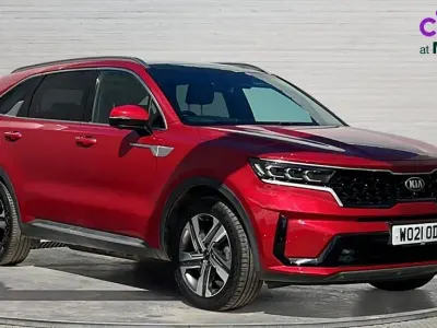 Used Kia Sorento 261 HP (191 kW) 2021 Red SUV