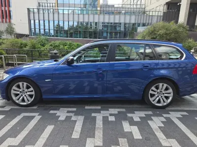 Used BMW 325 204 HP (150 kW) 2010 Blue Estate