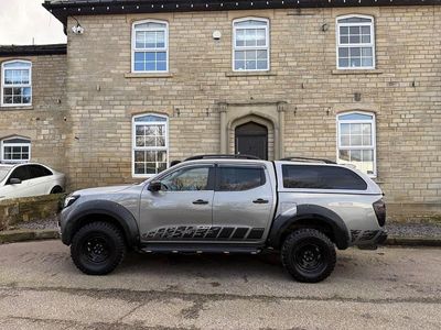 Grey Used 2016 Nissan Navara Tekna Pickup | £11,499 (Fair price)