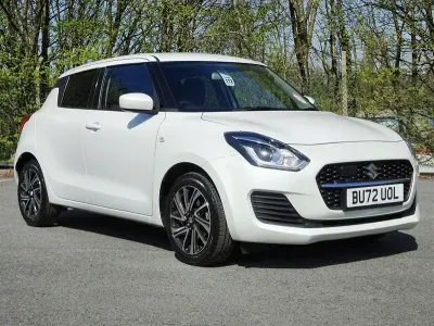 Używany Suzuki Swift SZ-L 83 KM (61 kW) 2023 Biały Hatchback