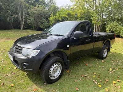 Used Mitsubishi L200 134 HP (98 kW) 2015 Black Pickup