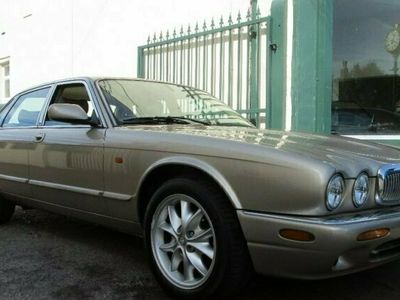 used Jaguar XJ8 XJ3.2