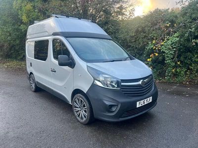 Used Vauxhall Vivaro 120 HP (88 kW) 2016 Silver MPV
