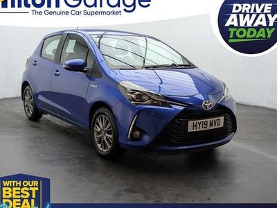 Blue Used 2019 Toyota Yaris Hybrid Hatchback | £10,950 (Good price)