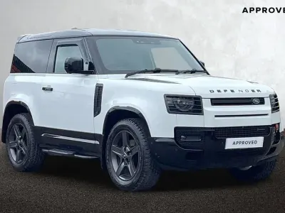 Used Land Rover Defender SE Dynamic 250 HP (183 kW) 2023 White SUV