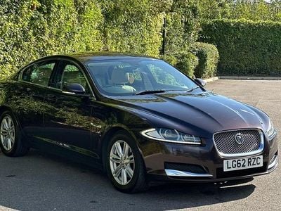 Used Jaguar XF Luxury 200 HP (147 kW) 2012 Red Sedan