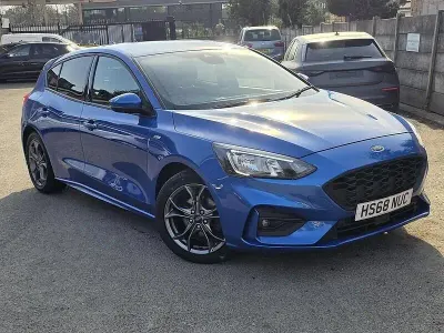 Usado Ford Focus ST-Line 125 HP (91 kW) 2019 Azul Citadino