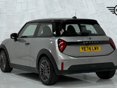 Used Mini Cooper S Hatch 201 HP (147 kW) 2024 Silver Hatchback