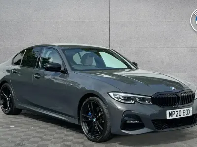 Begagnad BMW 330e M Sport 292 HK (214 kW) 2019 Grå Sedan
