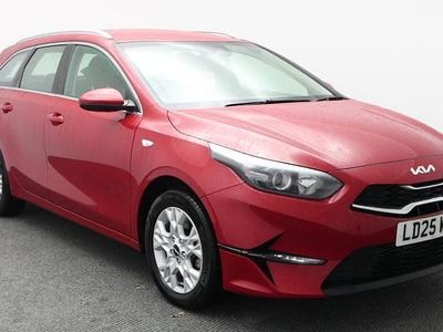 Used Kia Ceed 138 HP (101 kW) 2025 Red Hatchback