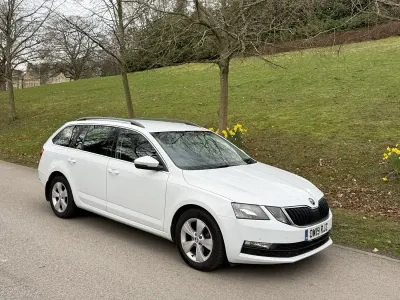 Used Skoda Octavia SE Technology 116 HP (85 kW) 2019 White Estate