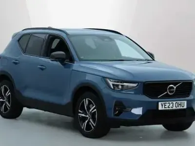 Używany Volvo XC40 Plus 163 KM (119 kW) 2024 SUV