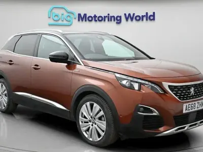 Begagnad Peugeot 3008 Premium 131 HK (96 kW) 2020 SUV