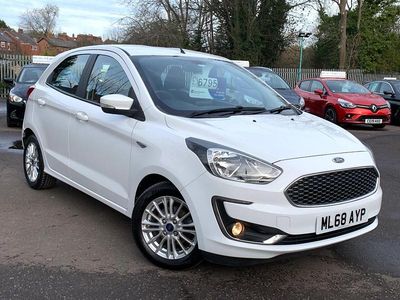 Used Ford Ka Plus Zetec 70 HP (51 kW) 2018 White Hatchback
