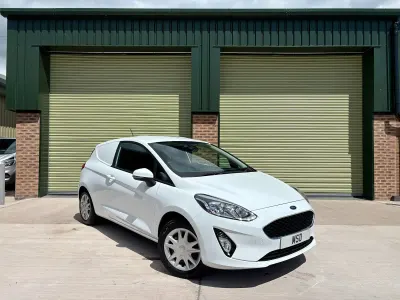 Used Ford Fiesta 2019 White Hatchback