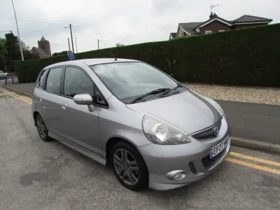 Second-hand Honda Jazz Sport 82 CP (60 kW) 2007 Argintiu Hatchback