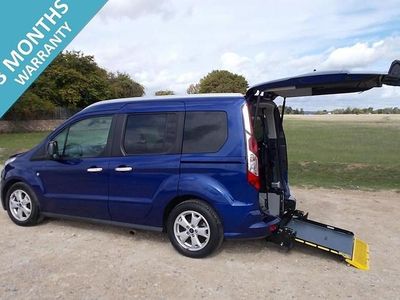 Used 2015 Ford Tourneo Connect Titanium MPV | £10,450