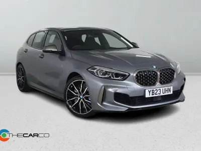 Usado BMW M135 Advantage 2023 Gris Utilitario