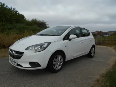 Used Vauxhall Corsa Design Edition 2016 White Hatchback