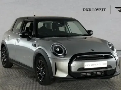 Used Mini Cooper Classic 134 HP (98 kW) 2023 Silver Hatchback