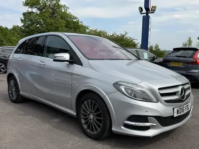 Usado Mercedes B250e 131 kW (179 HP) 2016 Prateado Monovolume