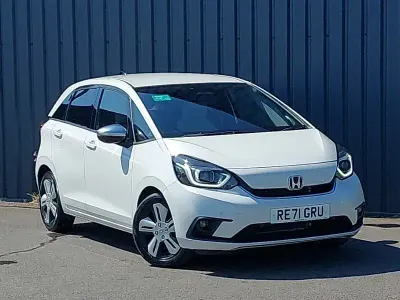 Used Honda Jazz Hybrid 109 HP (80 kW) 2021 White Hatchback
