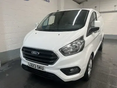 Used Ford Transit Custom Limited 130 HP (95 kW) 2023 White Van