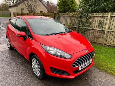 Race red Used 2014 Ford Fiesta Style Hatchback | £3,000 (Good price)