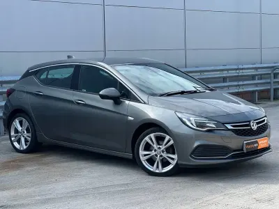 Gebraucht Vauxhall Astra SRi 150 PS (110 kW) 2017 Grau Kleinwagen
