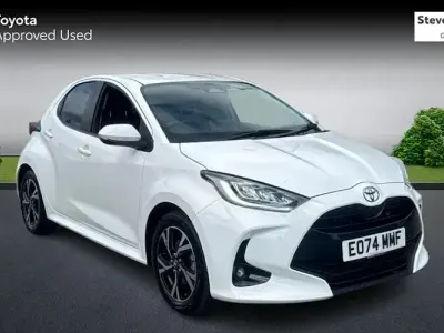 Used Toyota Yaris Design 116 HP (85 kW) 2024 White Hatchback