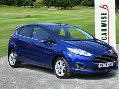 Usado Ford Fiesta Zetec 2015 Azul Citadino