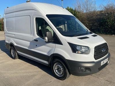 Usado Ford Transit 130 HP (95 kW) 2018 Branco Van
