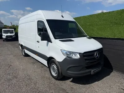 Begagnad Mercedes Sprinter Progressive 2022 Vit Van