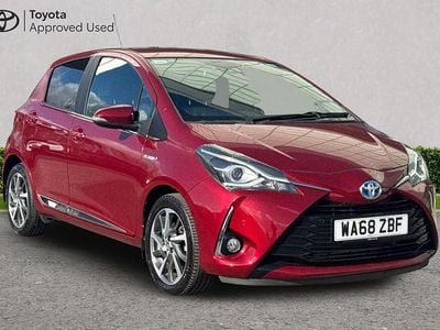 Used Toyota Yaris Hybrid 100 HP (73 kW) 2018 Tokyo red
