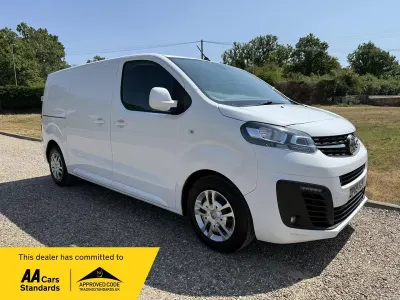 Used Vauxhall Vivaro Sportive 100 HP (73 kW) 2019 White MPV