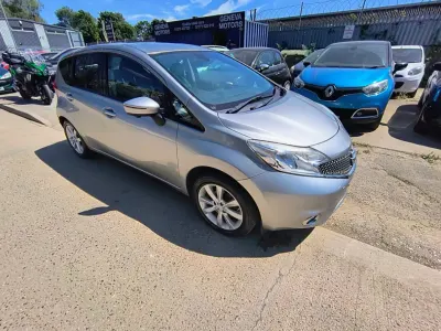 Używany Nissan Note S 2015 Srebrny Minivan