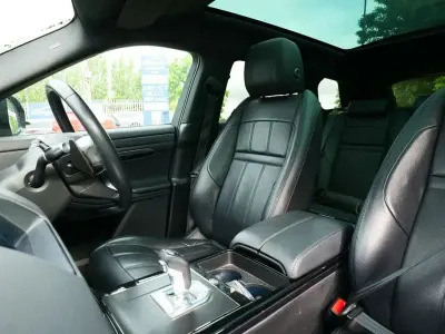 Used Land Rover Range Rover evoque R-Dynamic 150 HP (110 kW) 2020 Black SUV