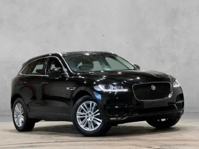 Begagnad Jaguar F-Pace Portfolio 180 HK (132 kW) 2018 Svart SUV