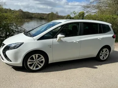 Używany Vauxhall Zafira SRi 2014 Biały Minivan